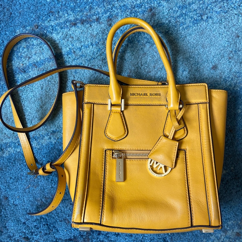 Michael Kors crossbody strap shoulder bags